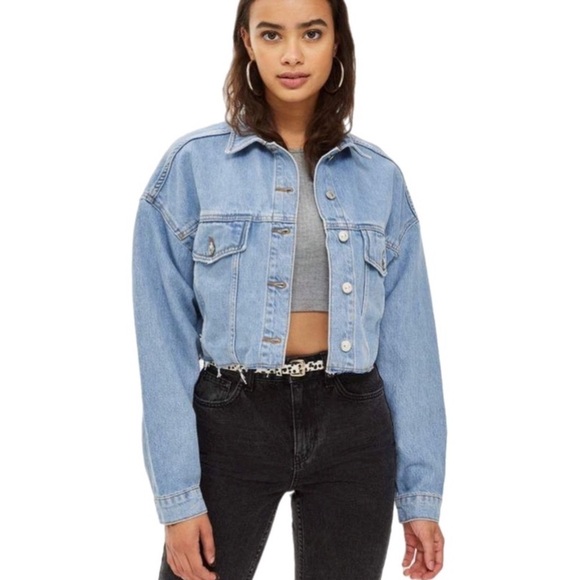 TOPSHOP Hacked off Cropped Denim Jacket in Light Wash Size 4 - Picture 1 of 7